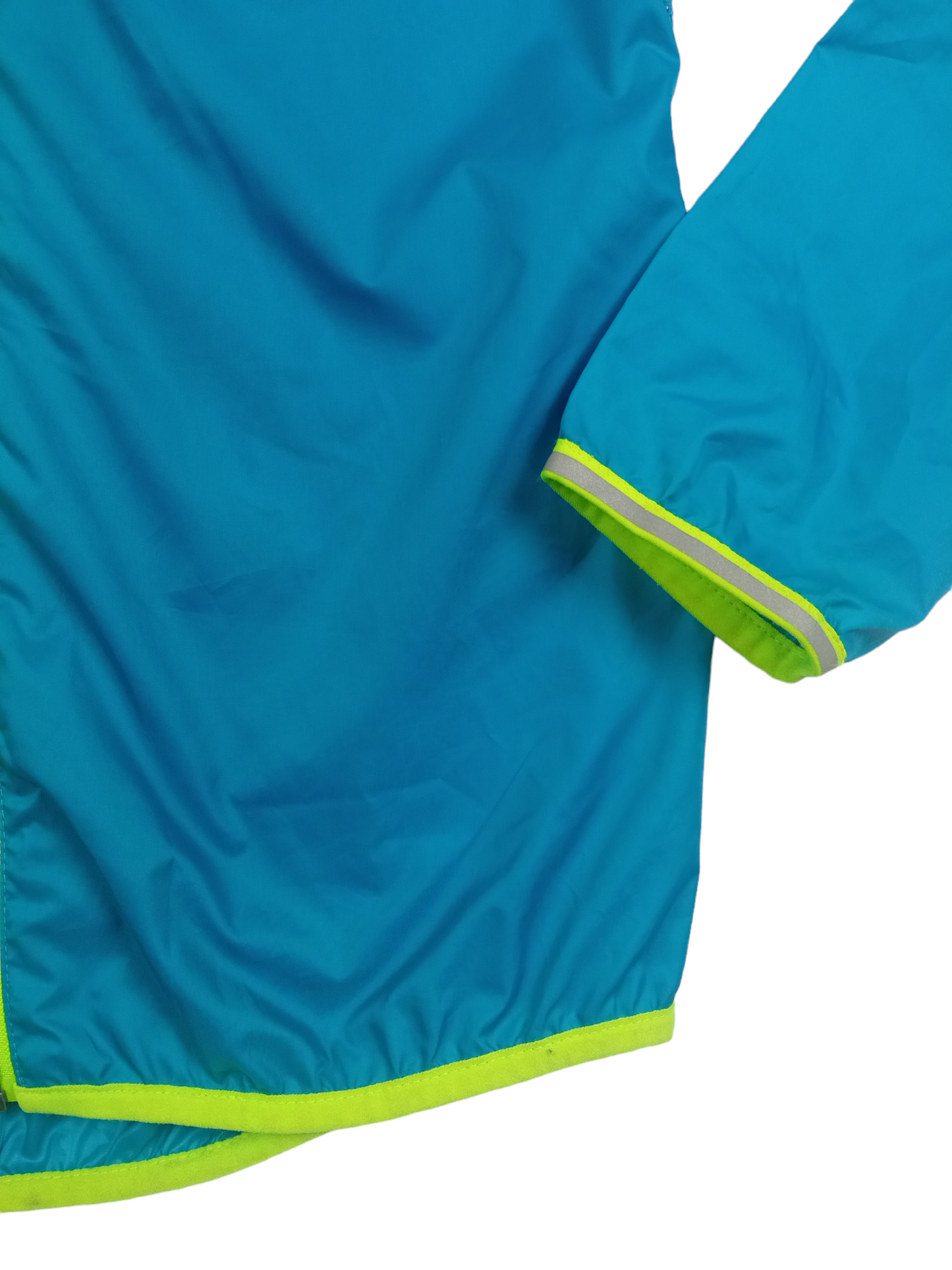 Cortavientos celeste / Talla 8 años