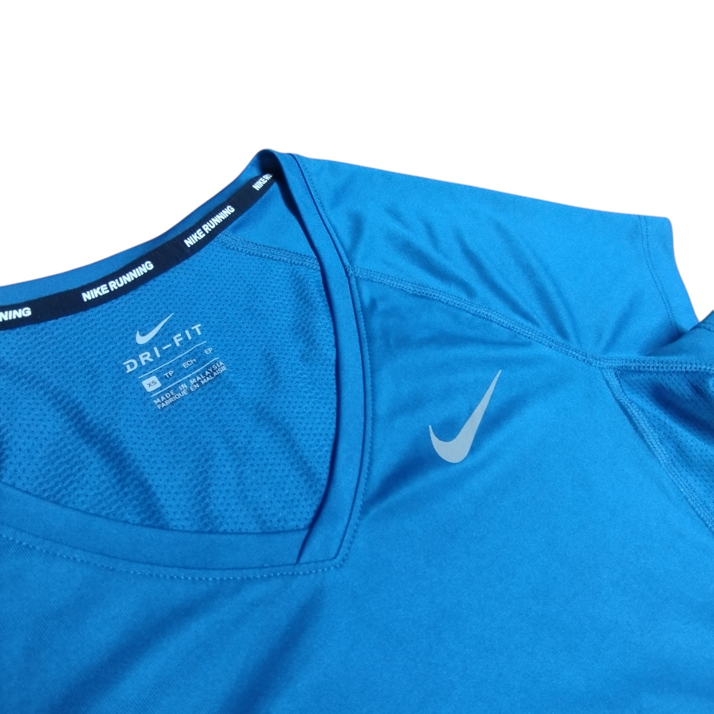 Polera deportiva Nike azul / Talla XS