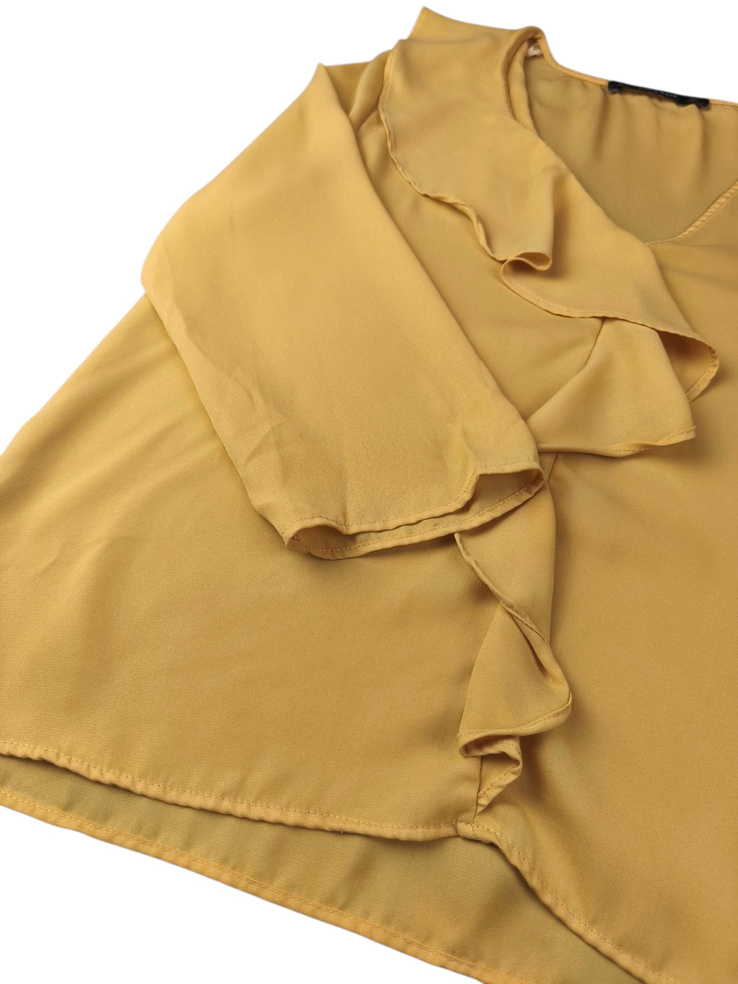 Blusa mostaza con vuelos / Talla L