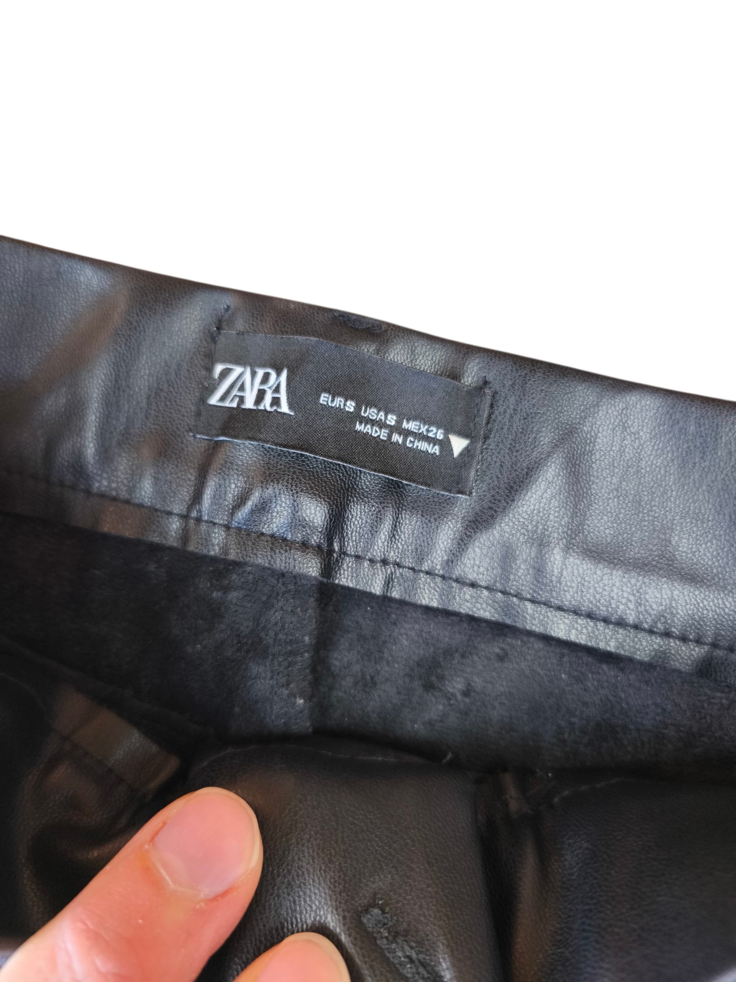 Pantalón cuerina / Talla S