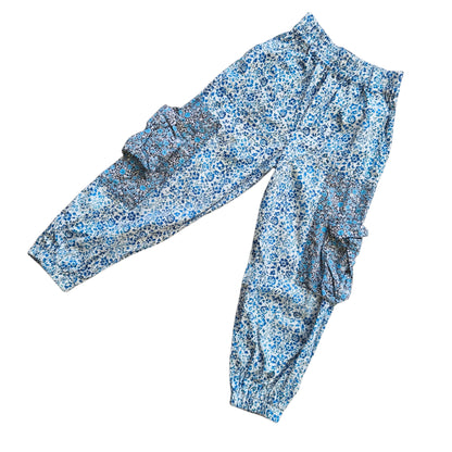 Pantalón cargo estampado floral / Talla 9