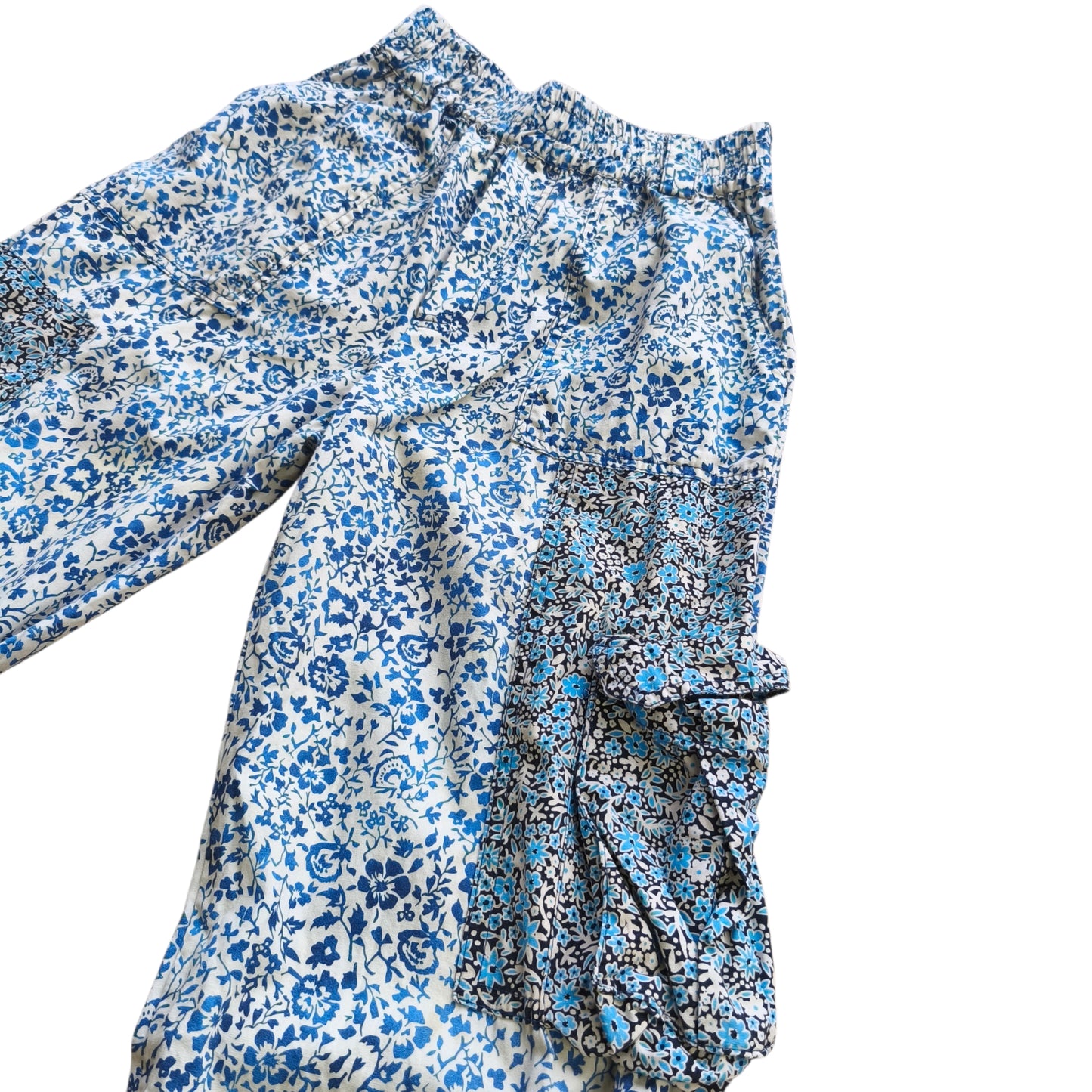 Pantalón cargo estampado floral / Talla 9