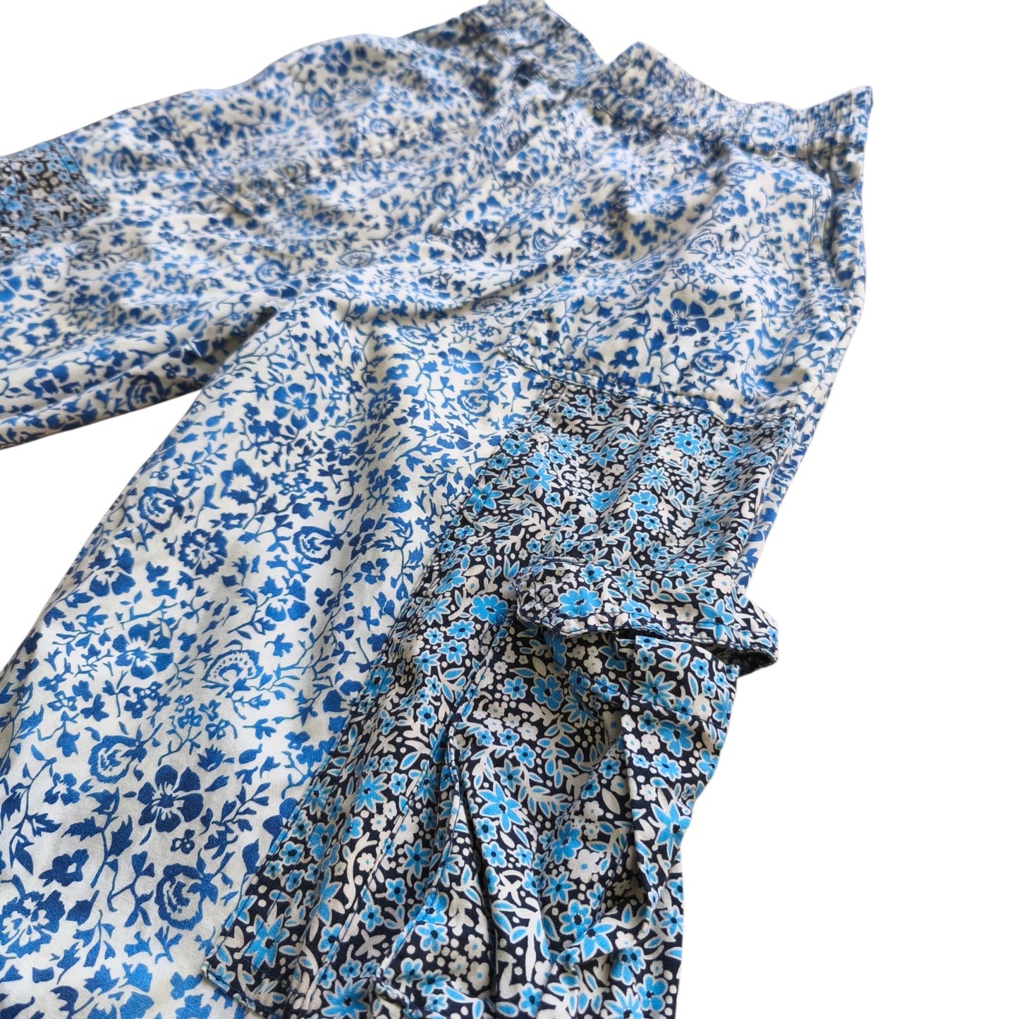 Pantalón cargo estampado floral / Talla 9