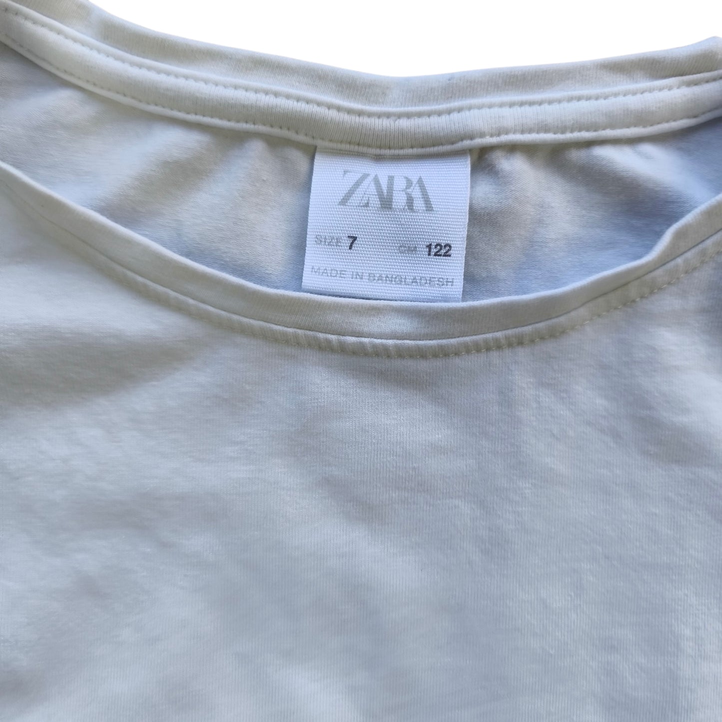 Polera con mangas volantes / Talla 7