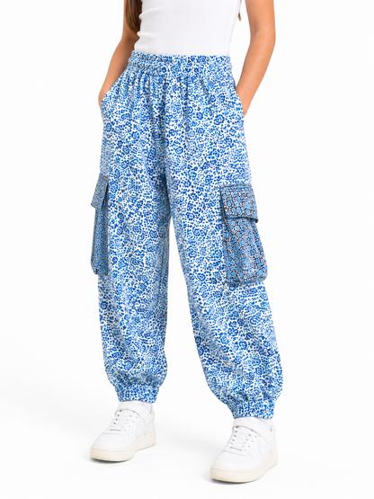 Pantalón cargo estampado floral / Talla 9