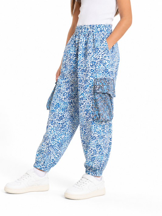 Pantalón cargo estampado floral / Talla 9