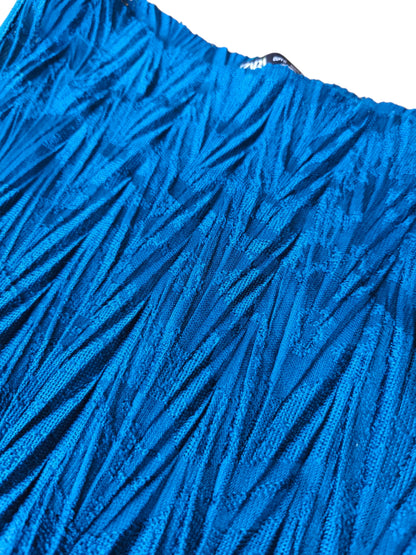 Polera texturizada azul eléctrico / Tala S